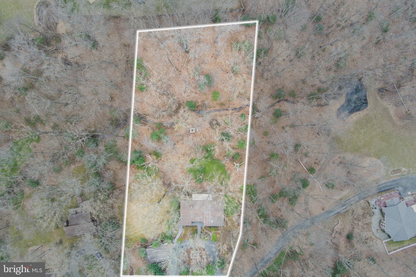 10905 CROSSVIEW DR, GREAT FALLS, Virginia 22066, 3 Bedrooms Bedrooms, ,2 BathroomsBathrooms,Residential,For sale,10905 CROSSVIEW DR,VAFX2229034 MLS # VAFX2229034