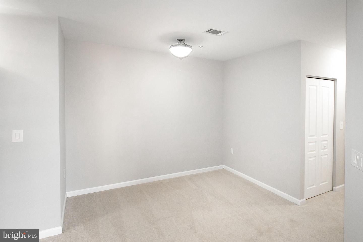 2204 WESTCOURT LN #306, HERNDON, Virginia 20170, 2 Bedrooms Bedrooms, ,1 BathroomBathrooms,Residential,For sale,2204 WESTCOURT LN #306,VAFX2229792 MLS # VAFX2229792