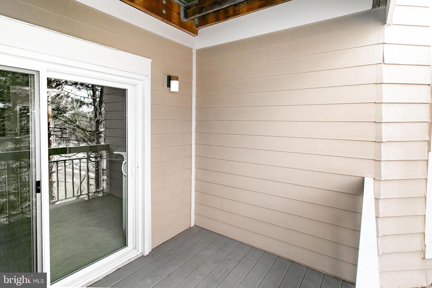 2204 WESTCOURT LN #306, HERNDON, Virginia 20170, 2 Bedrooms Bedrooms, ,1 BathroomBathrooms,Residential,For sale,2204 WESTCOURT LN #306,VAFX2229792 MLS # VAFX2229792