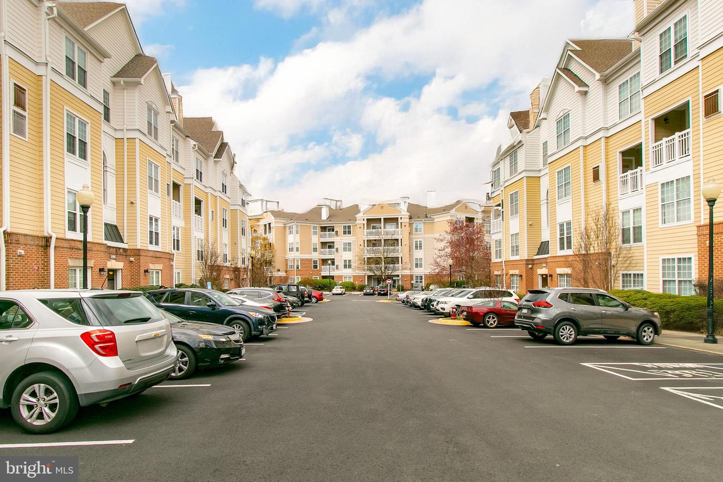 2204 WESTCOURT LN #306, HERNDON, Virginia 20170, 2 Bedrooms Bedrooms, ,1 BathroomBathrooms,Residential,For sale,2204 WESTCOURT LN #306,VAFX2229792 MLS # VAFX2229792