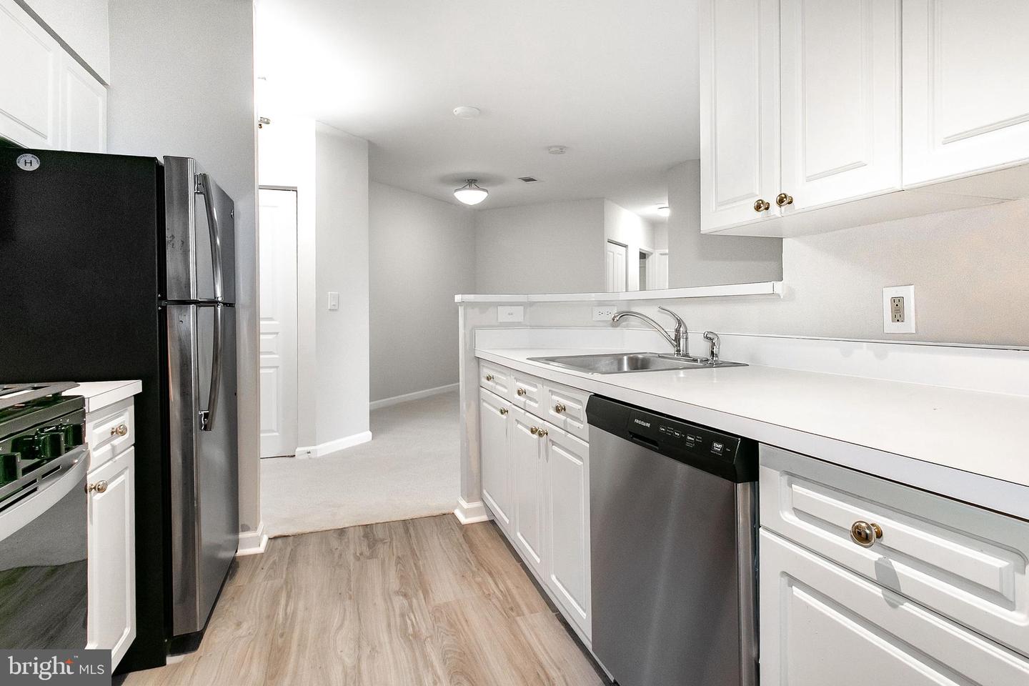 2204 WESTCOURT LN #306, HERNDON, Virginia 20170, 2 Bedrooms Bedrooms, ,1 BathroomBathrooms,Residential,For sale,2204 WESTCOURT LN #306,VAFX2229792 MLS # VAFX2229792