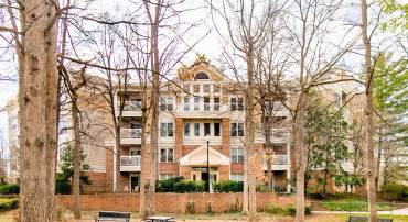 2204 WESTCOURT LN #306, HERNDON, Virginia 20170, 2 Bedrooms Bedrooms, ,1 BathroomBathrooms,Residential,For sale,2204 WESTCOURT LN #306,VAFX2229792 MLS # VAFX2229792