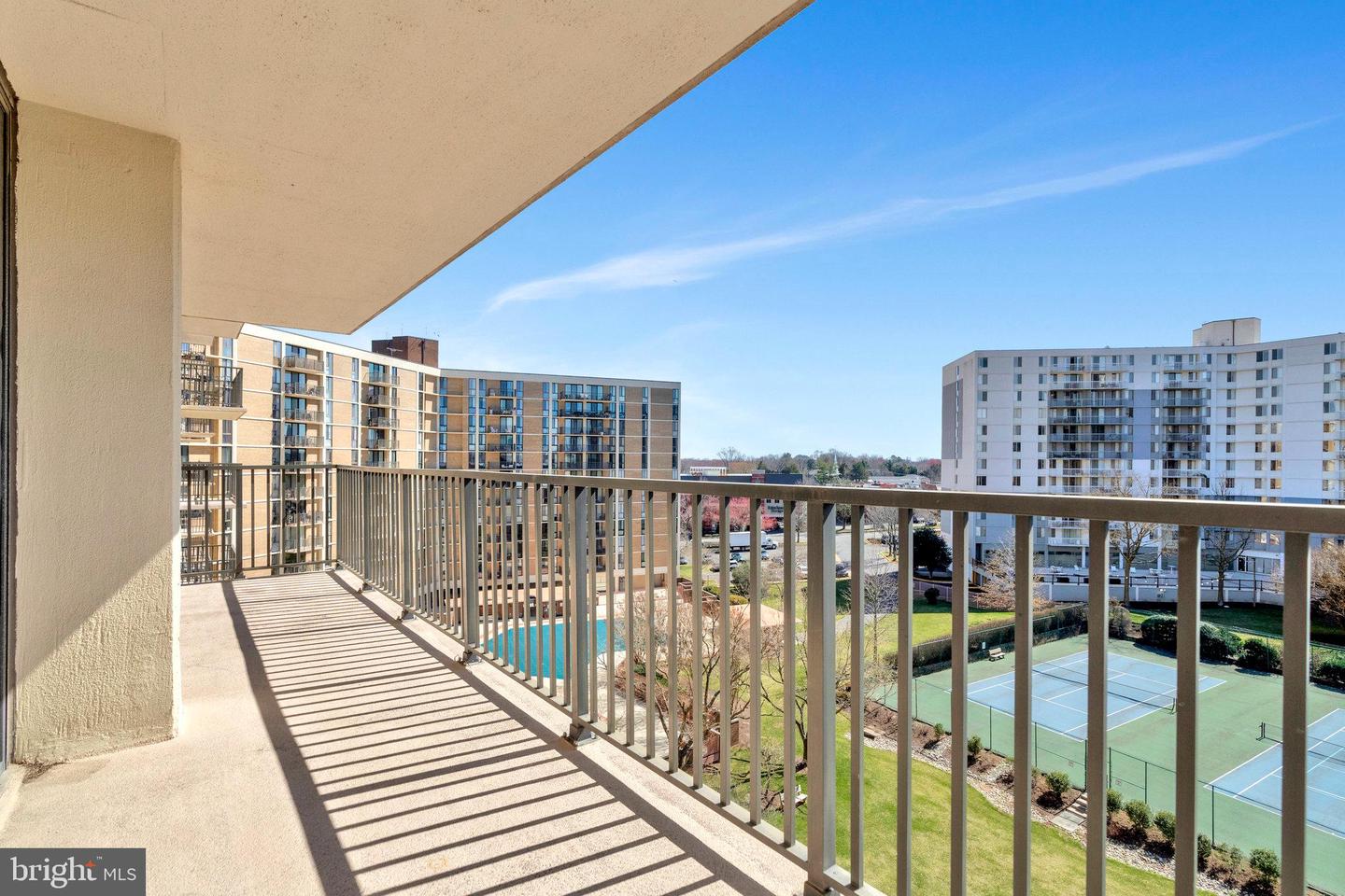 6800 FLEETWOOD RD #820, MCLEAN, Virginia 22101, 3 Bedrooms Bedrooms, ,2 BathroomsBathrooms,Residential,For sale,6800 FLEETWOOD RD #820,VAFX2229858 MLS # VAFX2229858