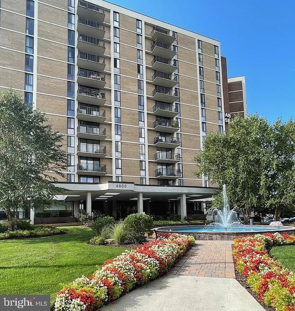 6800 FLEETWOOD RD #820, MCLEAN, Virginia 22101, 3 Bedrooms Bedrooms, ,2 BathroomsBathrooms,Residential,For sale,6800 FLEETWOOD RD #820,VAFX2229858 MLS # VAFX2229858