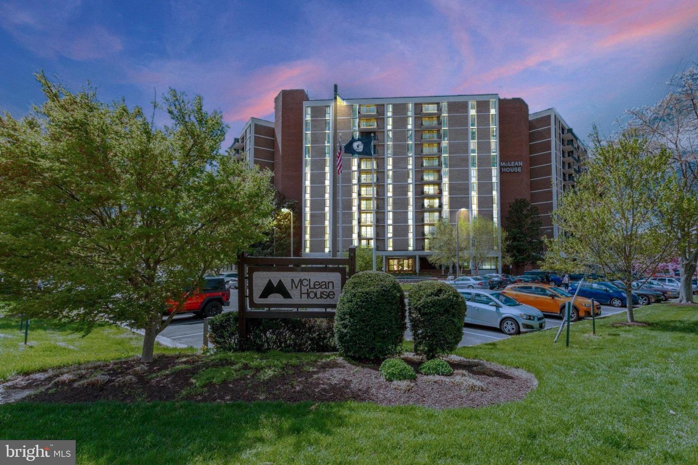 6800 FLEETWOOD RD #820, MCLEAN, Virginia 22101, 3 Bedrooms Bedrooms, ,2 BathroomsBathrooms,Residential,For sale,6800 FLEETWOOD RD #820,VAFX2229858 MLS # VAFX2229858
