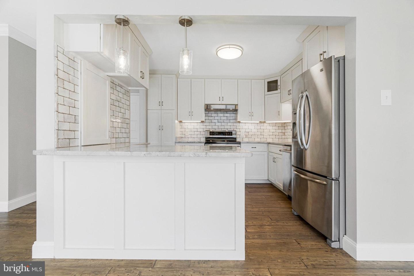 6800 FLEETWOOD RD #820, MCLEAN, Virginia 22101, 3 Bedrooms Bedrooms, ,2 BathroomsBathrooms,Residential,For sale,6800 FLEETWOOD RD #820,VAFX2229858 MLS # VAFX2229858