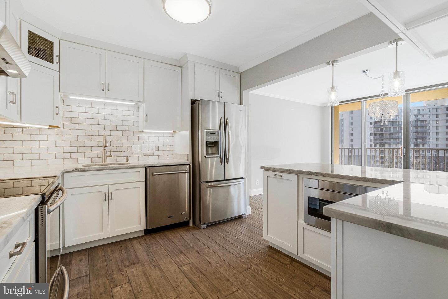 6800 FLEETWOOD RD #820, MCLEAN, Virginia 22101, 3 Bedrooms Bedrooms, ,2 BathroomsBathrooms,Residential,For sale,6800 FLEETWOOD RD #820,VAFX2229858 MLS # VAFX2229858