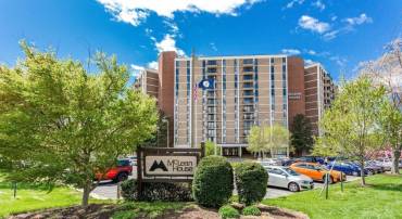 6800 FLEETWOOD RD #820, MCLEAN, Virginia 22101, 3 Bedrooms Bedrooms, ,2 BathroomsBathrooms,Residential,For sale,6800 FLEETWOOD RD #820,VAFX2229858 MLS # VAFX2229858