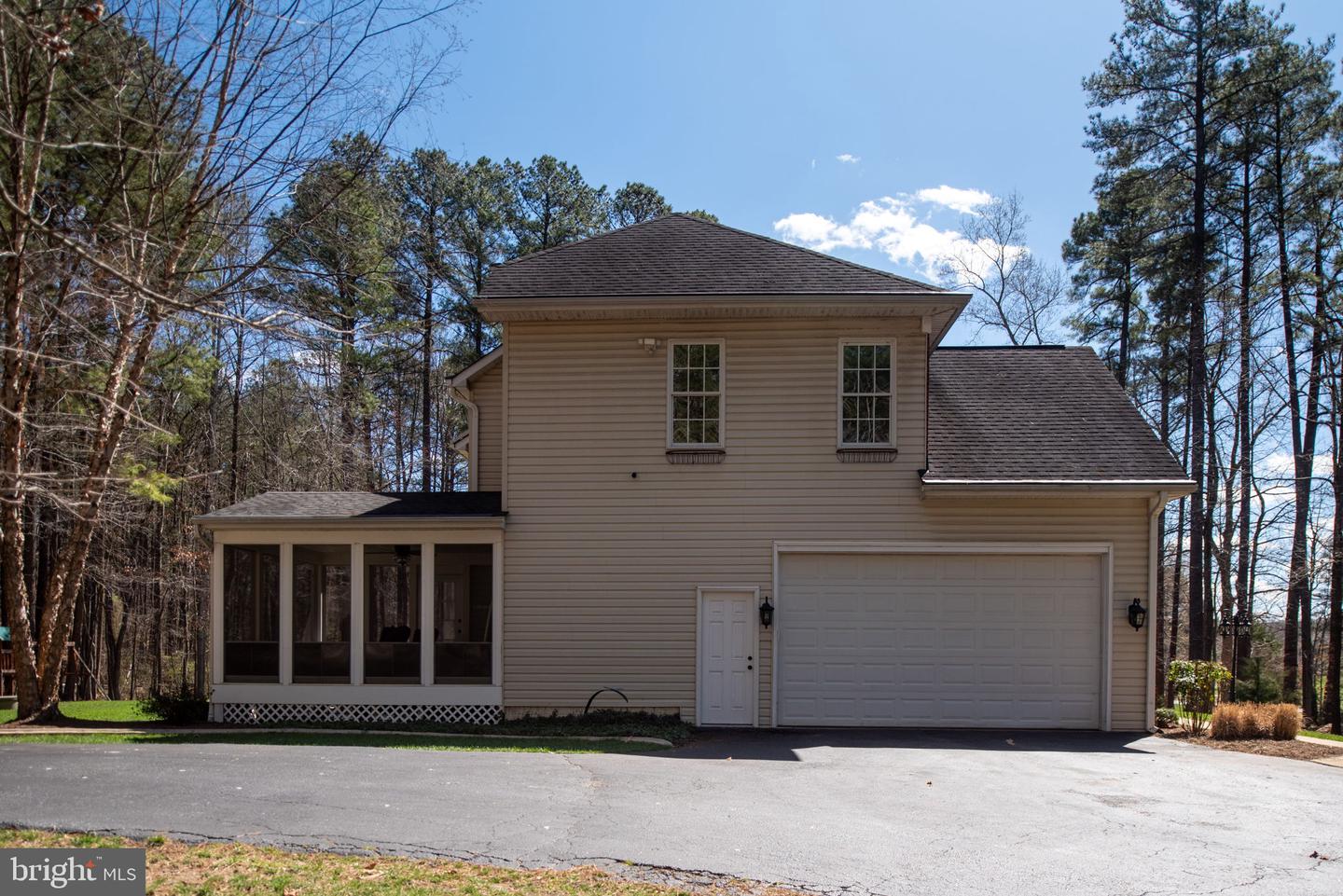 24 RUFFIAN DR, STAFFORD, Virginia 22556, 4 Bedrooms Bedrooms, ,4 BathroomsBathrooms,Residential,For sale,24 RUFFIAN DR,VAST2037216 MLS # VAST2037216