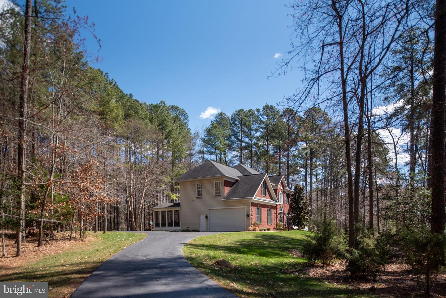 24 RUFFIAN DR, STAFFORD, Virginia 22556, 4 Bedrooms Bedrooms, ,4 BathroomsBathrooms,Residential,For sale,24 RUFFIAN DR,VAST2037216 MLS # VAST2037216