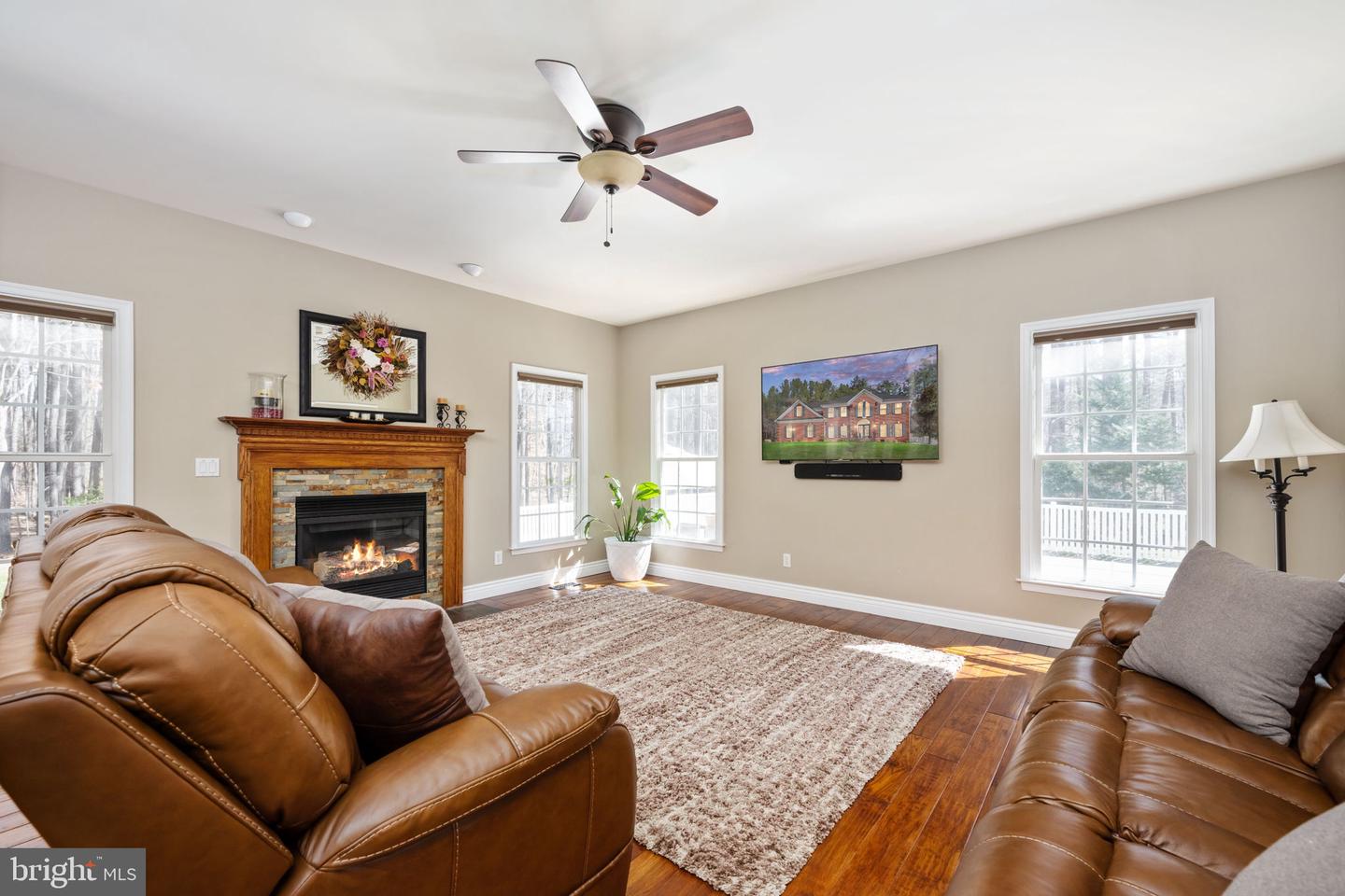 24 RUFFIAN DR, STAFFORD, Virginia 22556, 4 Bedrooms Bedrooms, ,4 BathroomsBathrooms,Residential,For sale,24 RUFFIAN DR,VAST2037216 MLS # VAST2037216