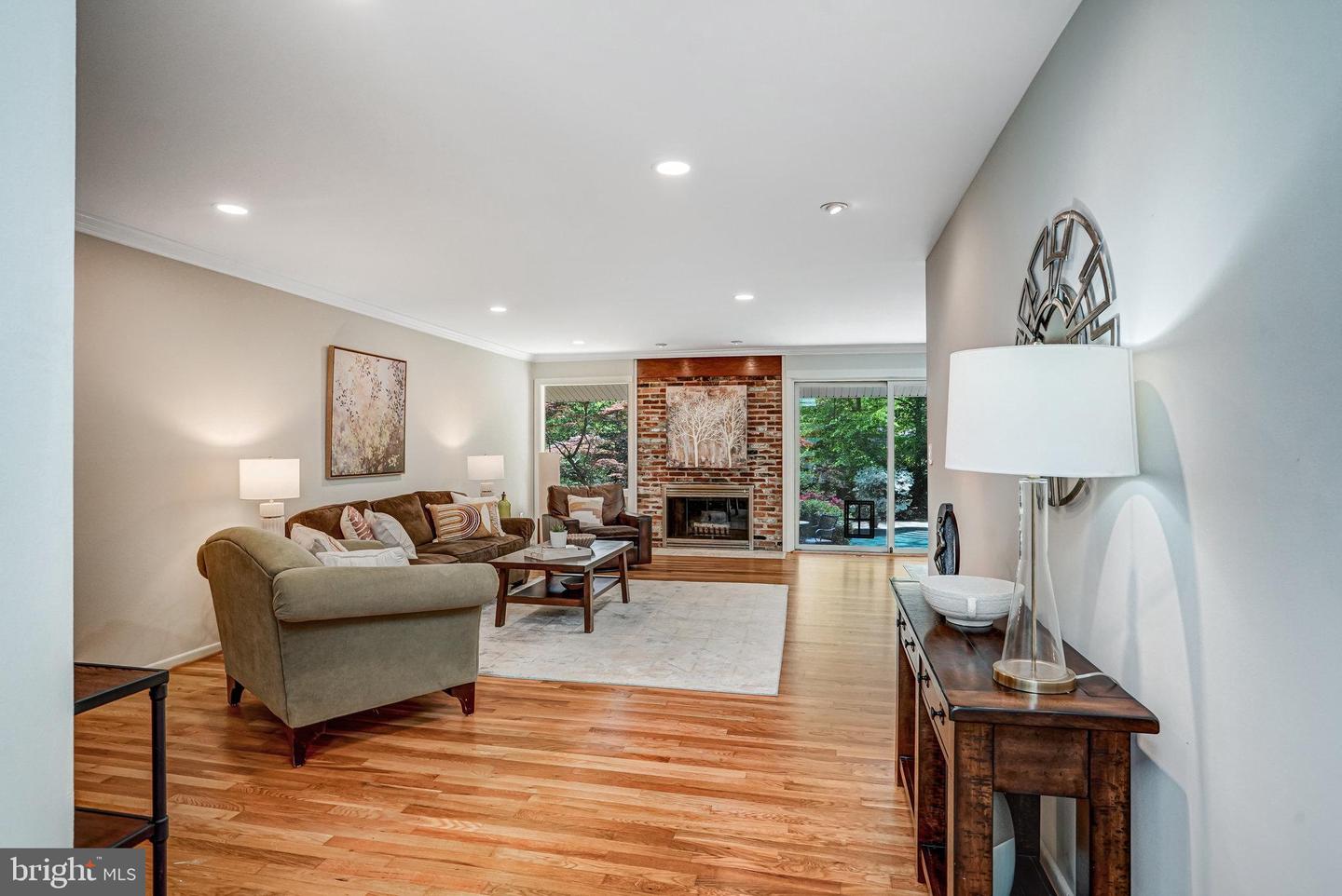 9305 HAMILTON DR, FAIRFAX, Virginia 22031, 4 Bedrooms Bedrooms, ,3 BathroomsBathrooms,Residential,For sale,9305 HAMILTON DR,VAFX2230404 MLS # VAFX2230404