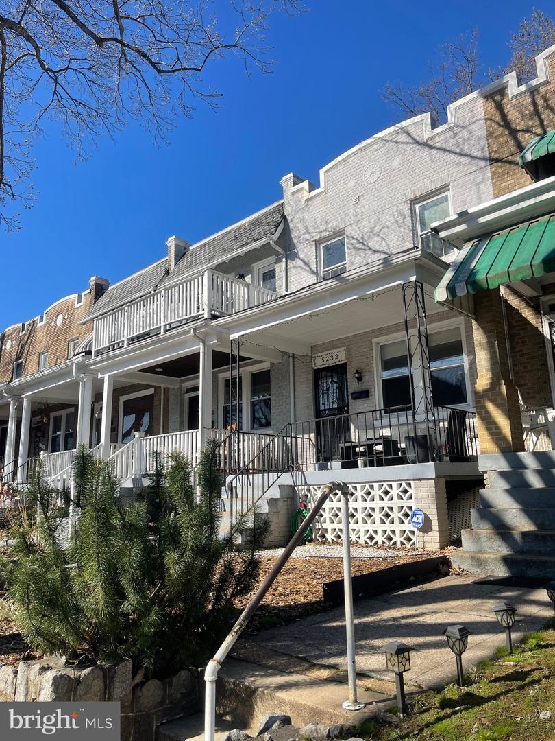 5232 5TH ST NW, WASHINGTON, District Of Columbia 20011, 2 Bedrooms Bedrooms, ,2 BathroomsBathrooms,Residential,For sale,5232 5TH ST NW,DCDC2192812 MLS # DCDC2192812
