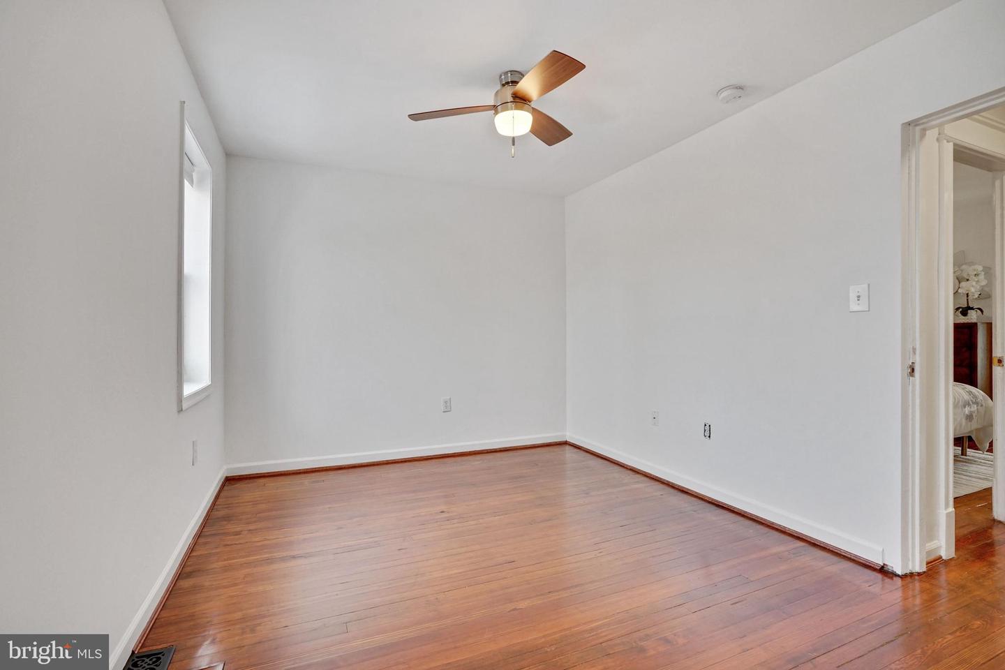 5232 5TH ST NW, WASHINGTON, District Of Columbia 20011, 2 Bedrooms Bedrooms, ,2 BathroomsBathrooms,Residential,For sale,5232 5TH ST NW,DCDC2192812 MLS # DCDC2192812