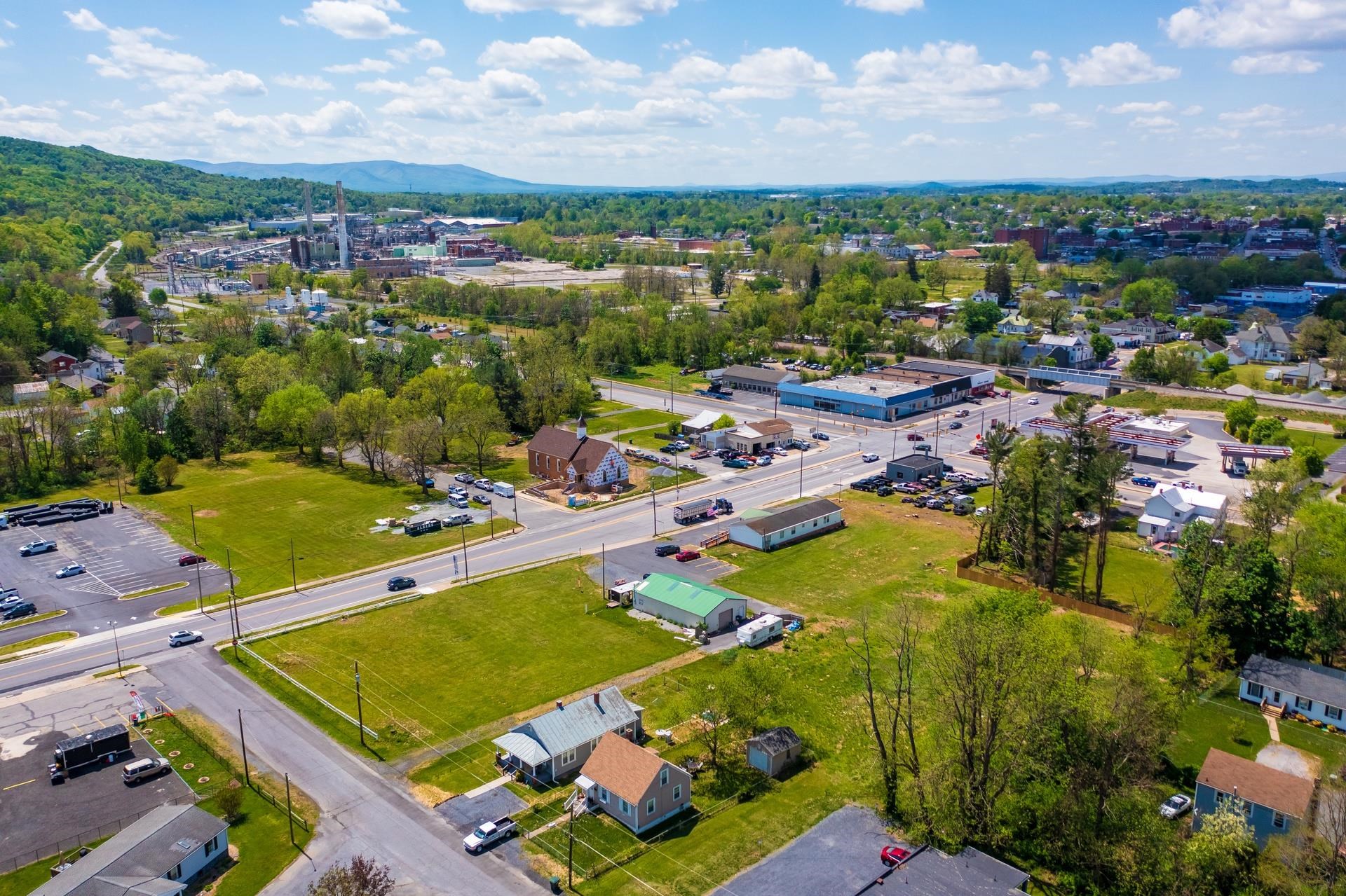 903 E MAIN ST, WAYNESBORO, Virginia 22980, ,Commercial,903 E MAIN ST,664145 MLS # 664145