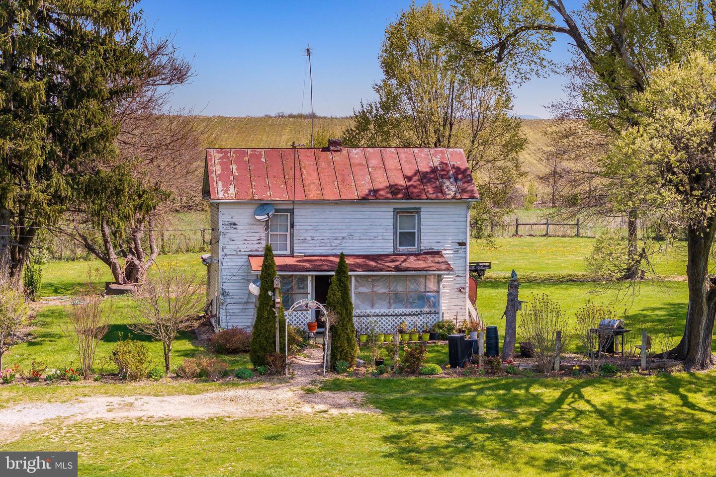 514 LIPSCOMB RD, STUARTS DRAFT, Virginia 24477, 10 Bedrooms Bedrooms, ,4 BathroomsBathrooms,Farm,For sale,514 LIPSCOMB RD,VAAG2000588 MLS # VAAG2000588