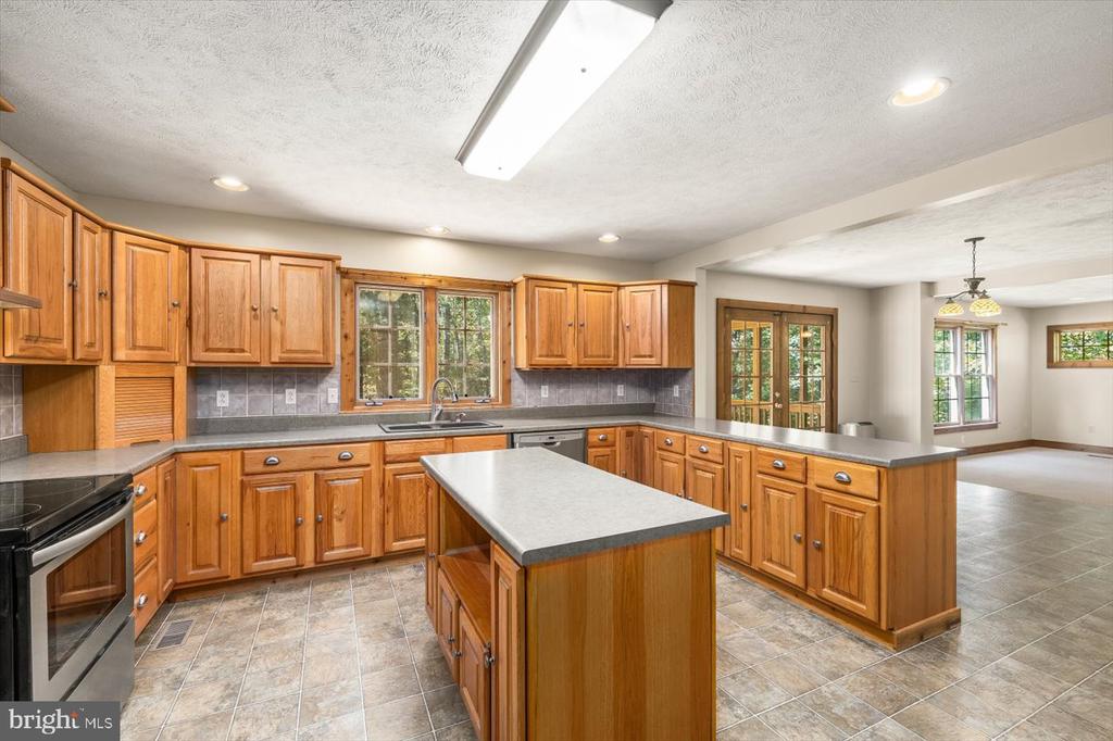 311 SPRING HILL DR, GORDONSVILLE, Virginia 22942, 4 Bedrooms Bedrooms, ,2 BathroomsBathrooms,Residential,311 SPRING HILL DR,VALA2006500 MLS # VALA2006500