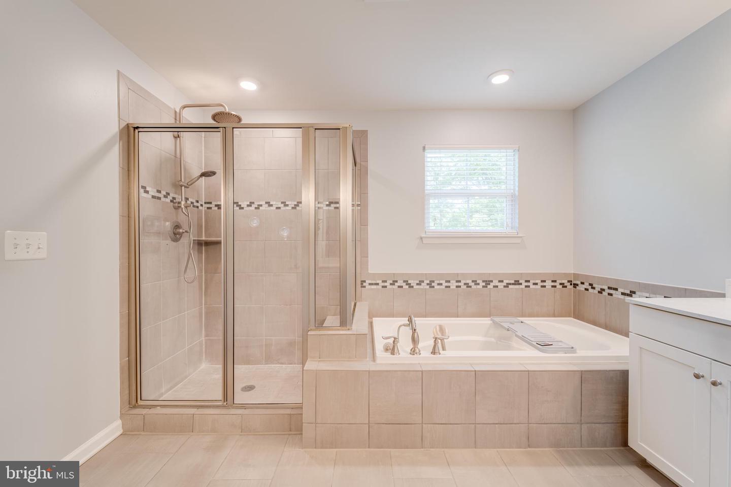 12508 SOUTHINGTON DR, WOODBRIDGE, Virginia 22192, 4 Bedrooms Bedrooms, ,4 BathroomsBathrooms,Residential,For sale,12508 SOUTHINGTON DR,VAPW2092552 MLS # VAPW2092552