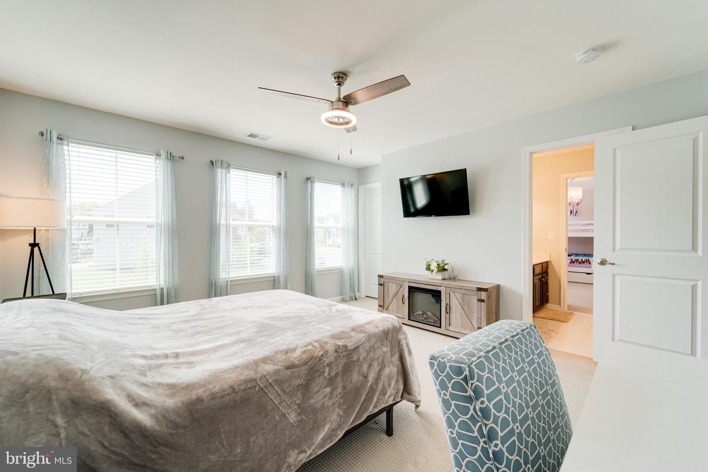 12508 SOUTHINGTON DR, WOODBRIDGE, Virginia 22192, 4 Bedrooms Bedrooms, ,4 BathroomsBathrooms,Residential,For sale,12508 SOUTHINGTON DR,VAPW2092552 MLS # VAPW2092552