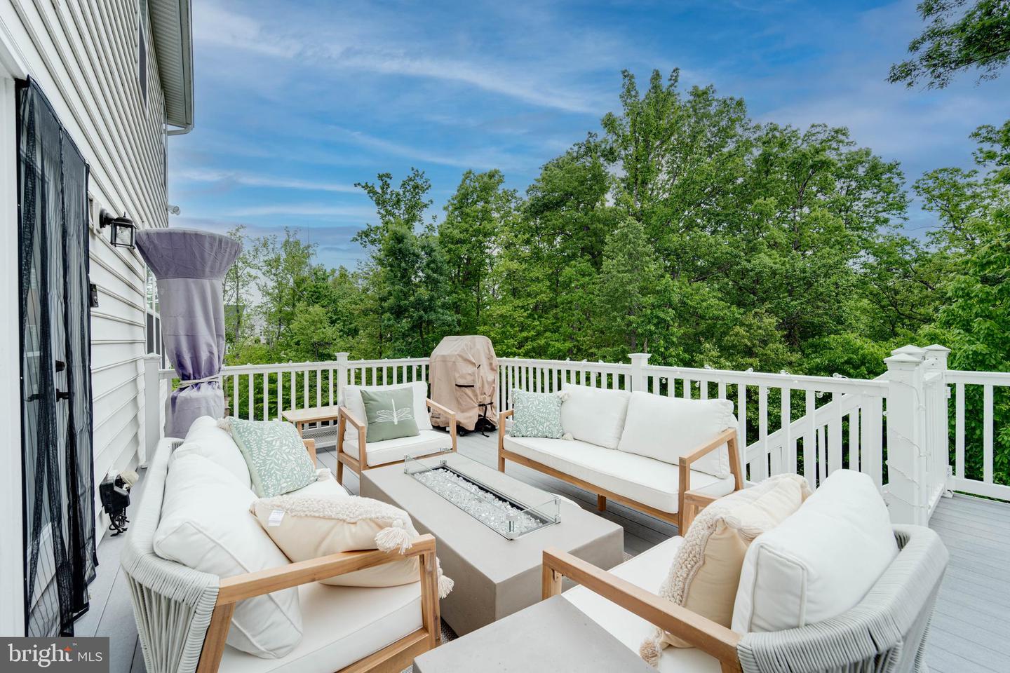 12508 SOUTHINGTON DR, WOODBRIDGE, Virginia 22192, 4 Bedrooms Bedrooms, ,4 BathroomsBathrooms,Residential,For sale,12508 SOUTHINGTON DR,VAPW2092552 MLS # VAPW2092552