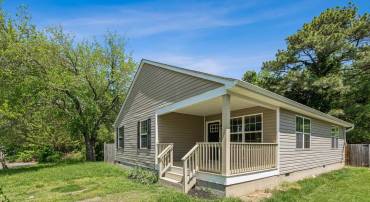 1205 EUCLID AVE, COLONIAL BEACH, Virginia 22443, 3 Bedrooms Bedrooms, ,2 BathroomsBathrooms,Residential,For sale,1205 EUCLID AVE,VAWE2008774 MLS # VAWE2008774