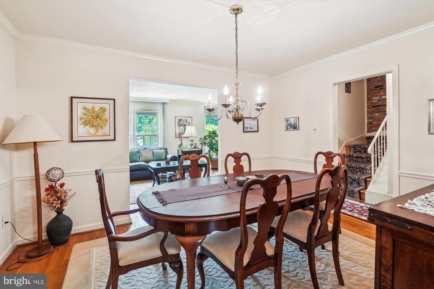 5105 S 12TH RD S, ARLINGTON, Virginia 22204, 3 Bedrooms Bedrooms, ,3 BathroomsBathrooms,Residential,For sale,5105 S 12TH RD S,VAAR2056866 MLS # VAAR2056866
