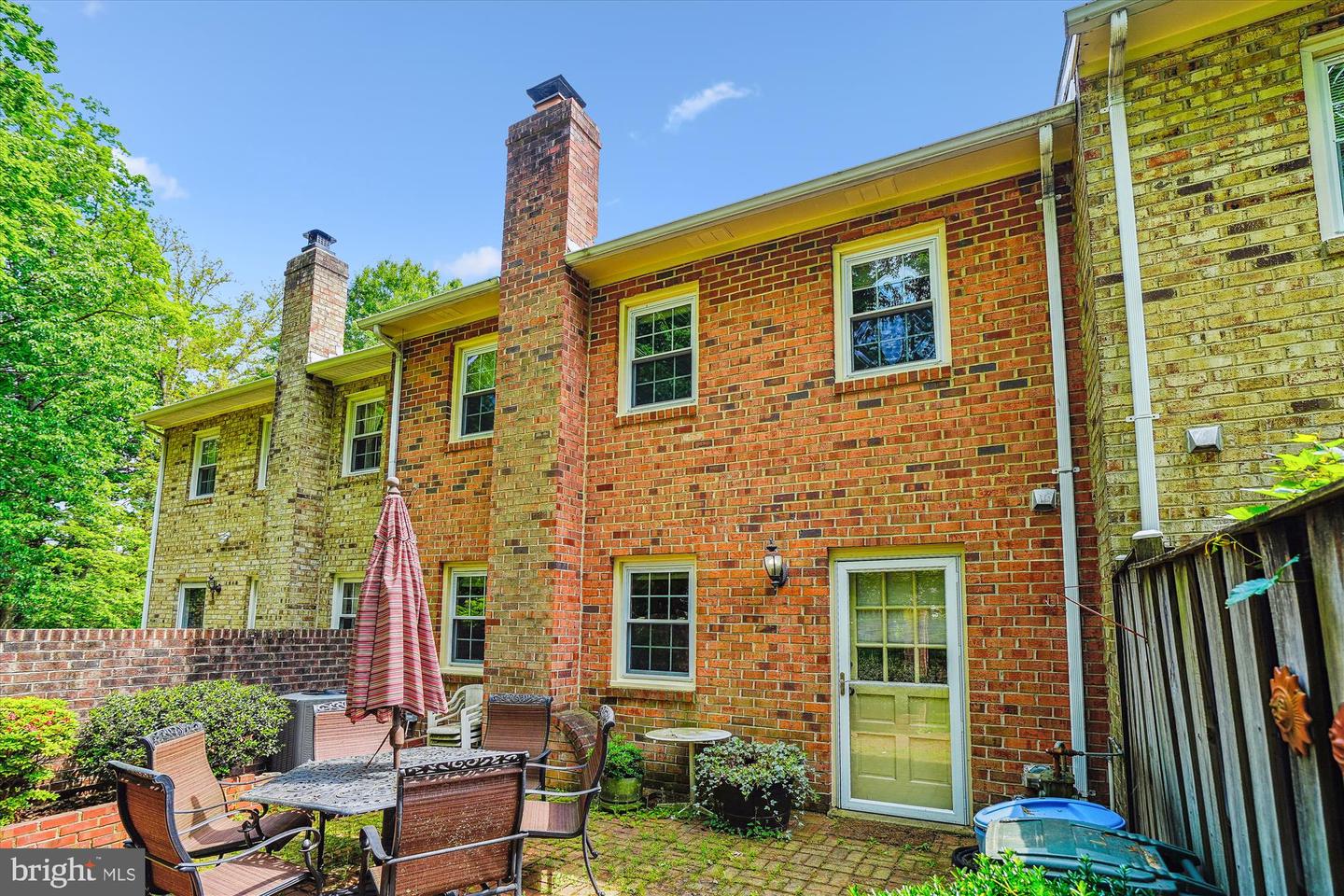 5105 S 12TH RD S, ARLINGTON, Virginia 22204, 3 Bedrooms Bedrooms, ,3 BathroomsBathrooms,Residential,For sale,5105 S 12TH RD S,VAAR2056866 MLS # VAAR2056866