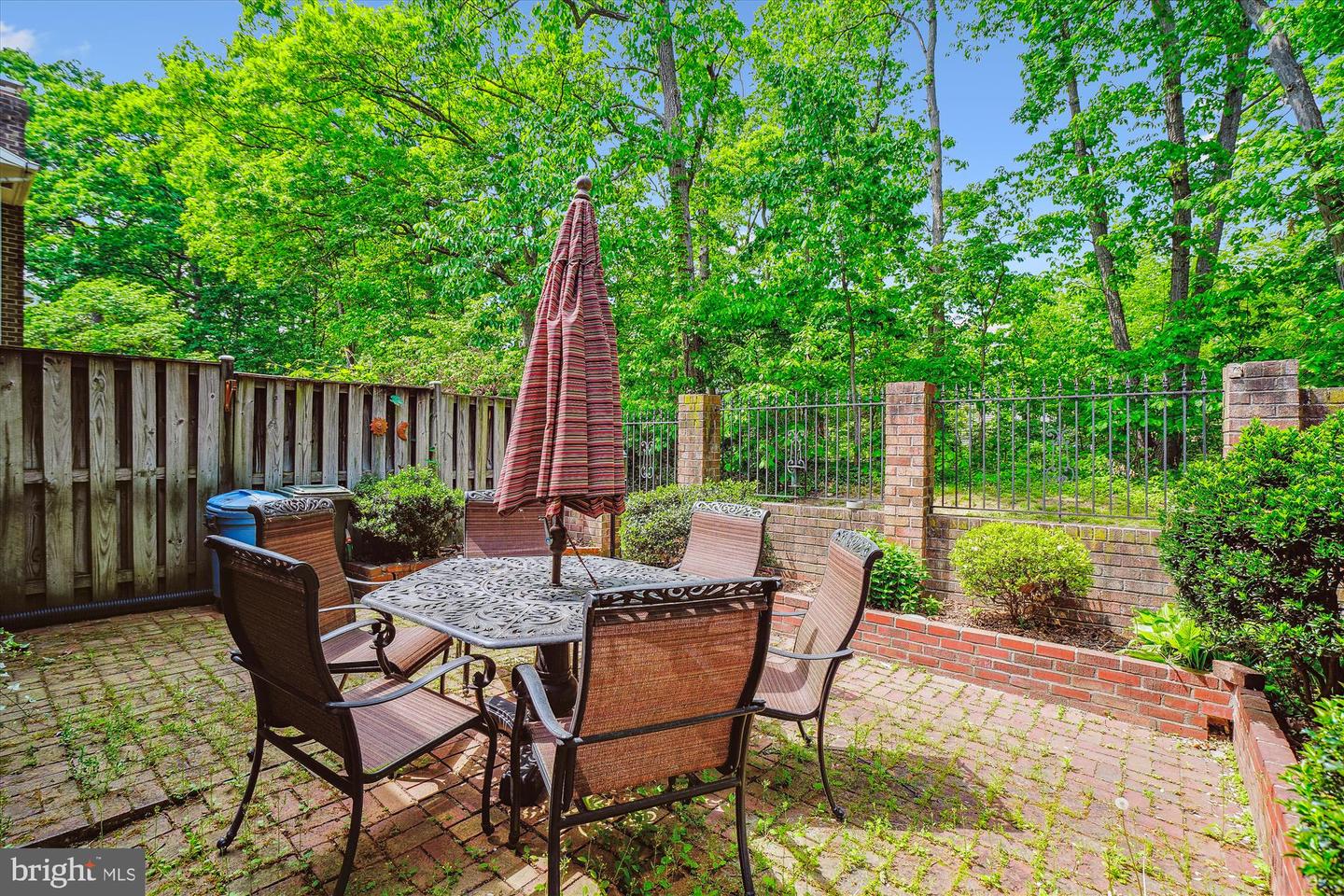5105 S 12TH RD S, ARLINGTON, Virginia 22204, 3 Bedrooms Bedrooms, ,3 BathroomsBathrooms,Residential,For sale,5105 S 12TH RD S,VAAR2056866 MLS # VAAR2056866