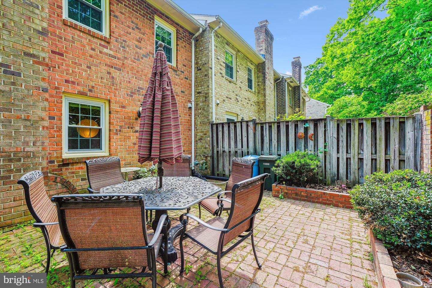 5105 S 12TH RD S, ARLINGTON, Virginia 22204, 3 Bedrooms Bedrooms, ,3 BathroomsBathrooms,Residential,For sale,5105 S 12TH RD S,VAAR2056866 MLS # VAAR2056866