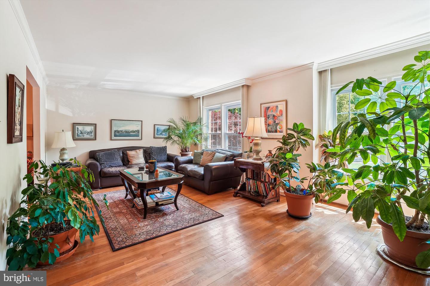 5105 S 12TH RD S, ARLINGTON, Virginia 22204, 3 Bedrooms Bedrooms, ,3 BathroomsBathrooms,Residential,For sale,5105 S 12TH RD S,VAAR2056866 MLS # VAAR2056866