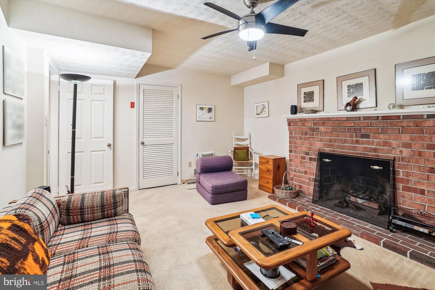 5105 S 12TH RD S, ARLINGTON, Virginia 22204, 3 Bedrooms Bedrooms, ,3 BathroomsBathrooms,Residential,For sale,5105 S 12TH RD S,VAAR2056866 MLS # VAAR2056866
