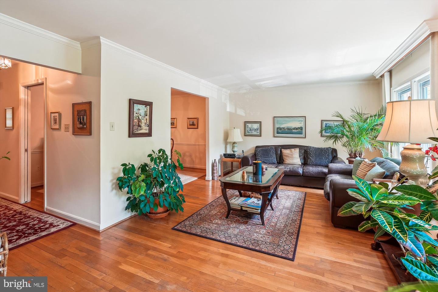 5105 S 12TH RD S, ARLINGTON, Virginia 22204, 3 Bedrooms Bedrooms, ,3 BathroomsBathrooms,Residential,For sale,5105 S 12TH RD S,VAAR2056866 MLS # VAAR2056866