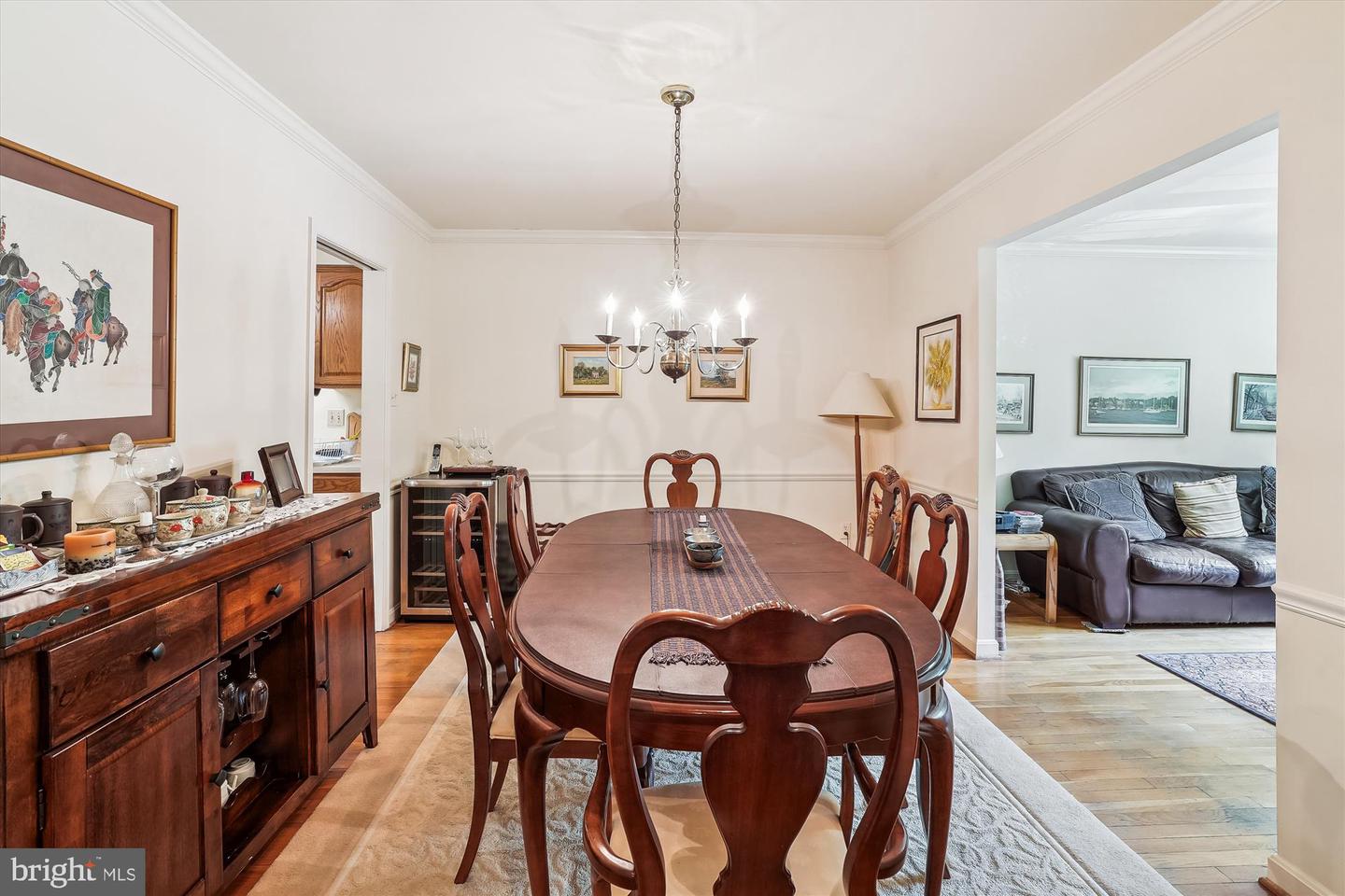 5105 S 12TH RD S, ARLINGTON, Virginia 22204, 3 Bedrooms Bedrooms, ,3 BathroomsBathrooms,Residential,For sale,5105 S 12TH RD S,VAAR2056866 MLS # VAAR2056866