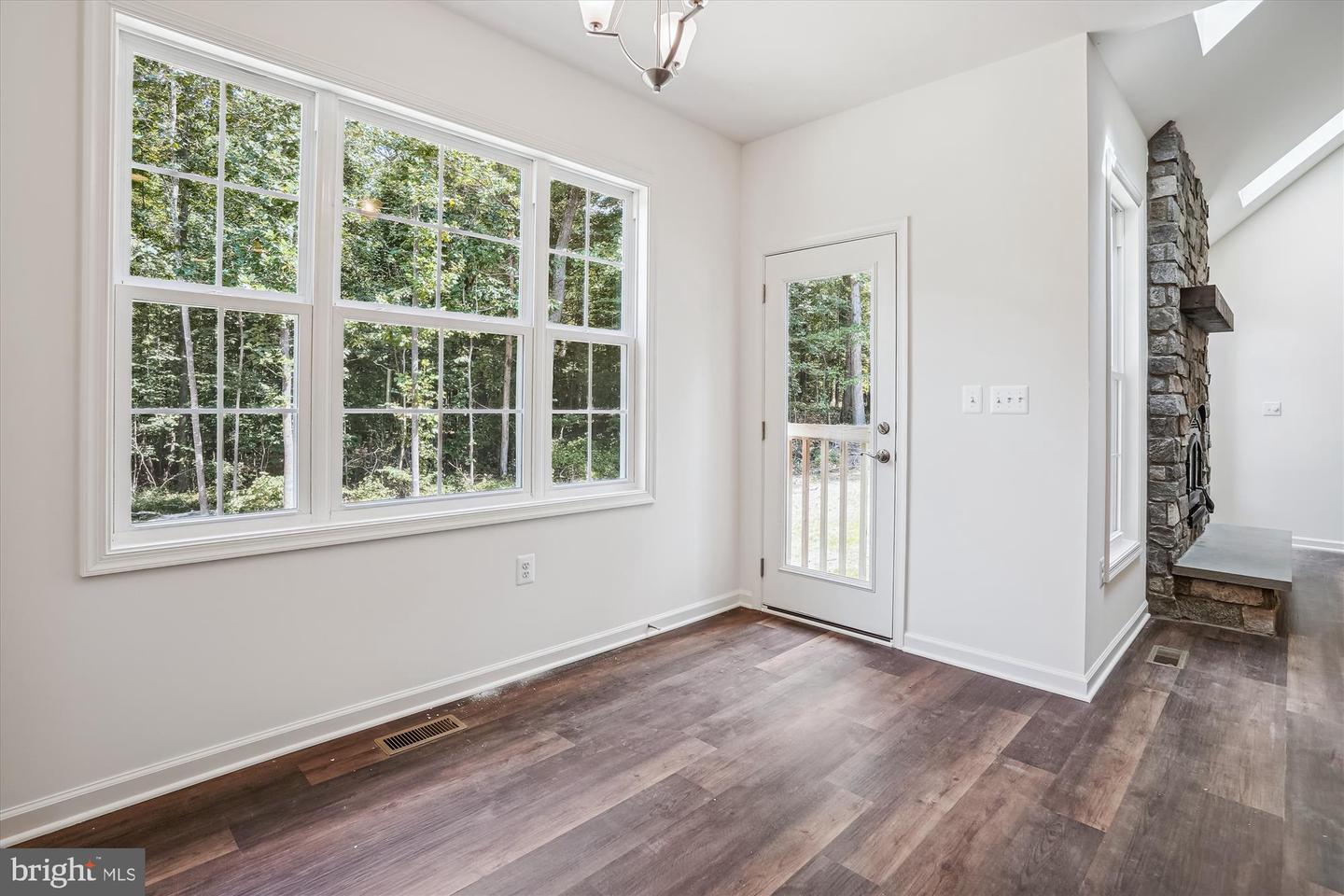 7329 TOLER DR, NOKESVILLE, Virginia 20181, 3 Bedrooms Bedrooms, ,2 BathroomsBathrooms,Residential,For sale,7329 TOLER DR,VAFQ2016452 MLS # VAFQ2016452