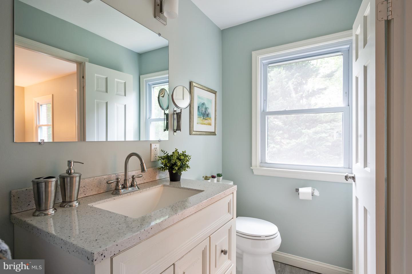 7824 CARRLEIGH PKWY, SPRINGFIELD, Virginia 22152, 5 Bedrooms Bedrooms, 10 Rooms Rooms,3 BathroomsBathrooms,Residential,For sale,7824 CARRLEIGH PKWY,VAFX2238394 MLS # VAFX2238394