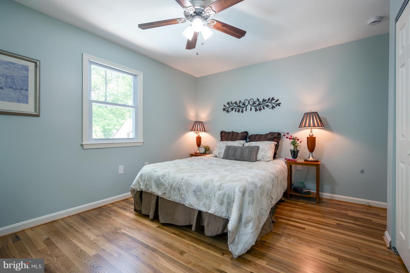 7824 CARRLEIGH PKWY, SPRINGFIELD, Virginia 22152, 5 Bedrooms Bedrooms, 10 Rooms Rooms,3 BathroomsBathrooms,Residential,For sale,7824 CARRLEIGH PKWY,VAFX2238394 MLS # VAFX2238394