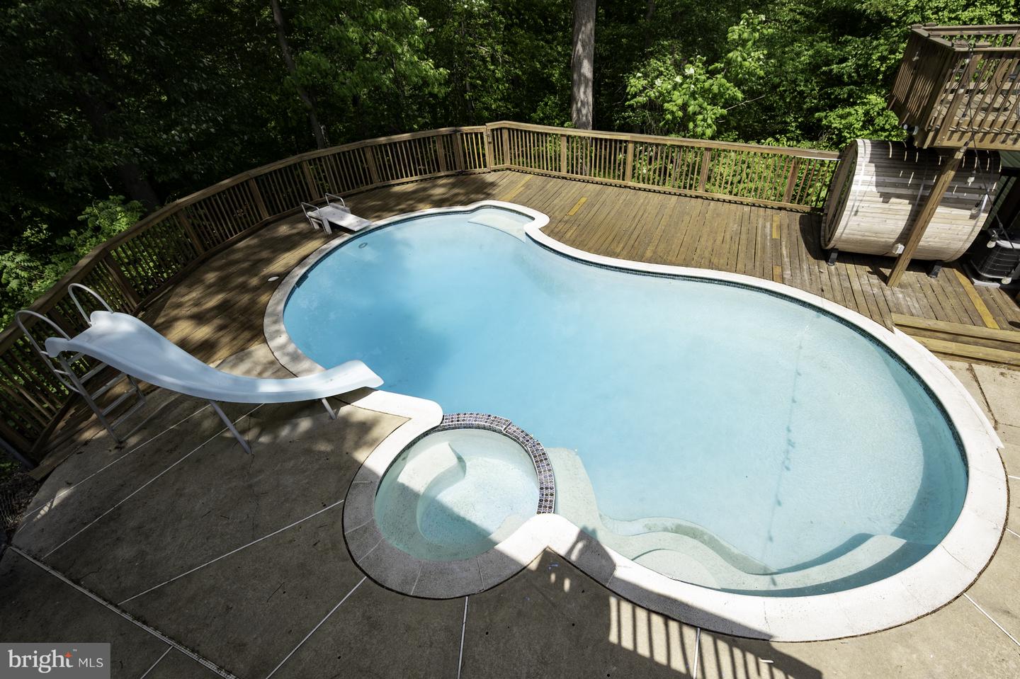 7824 CARRLEIGH PKWY, SPRINGFIELD, Virginia 22152, 5 Bedrooms Bedrooms, 10 Rooms Rooms,3 BathroomsBathrooms,Residential,For sale,7824 CARRLEIGH PKWY,VAFX2238394 MLS # VAFX2238394