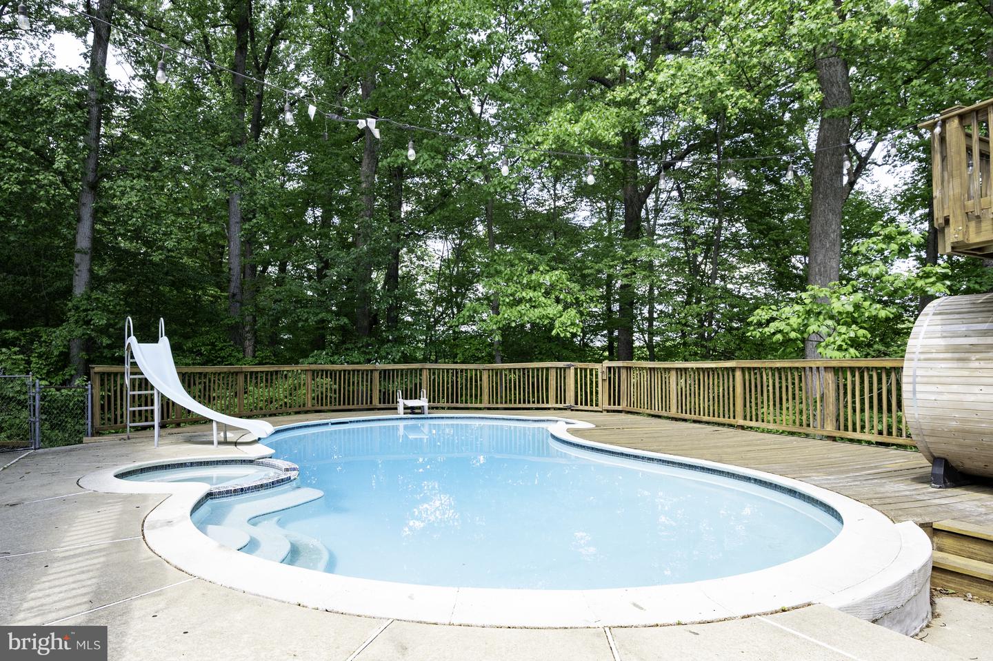 7824 CARRLEIGH PKWY, SPRINGFIELD, Virginia 22152, 5 Bedrooms Bedrooms, 10 Rooms Rooms,3 BathroomsBathrooms,Residential,For sale,7824 CARRLEIGH PKWY,VAFX2238394 MLS # VAFX2238394