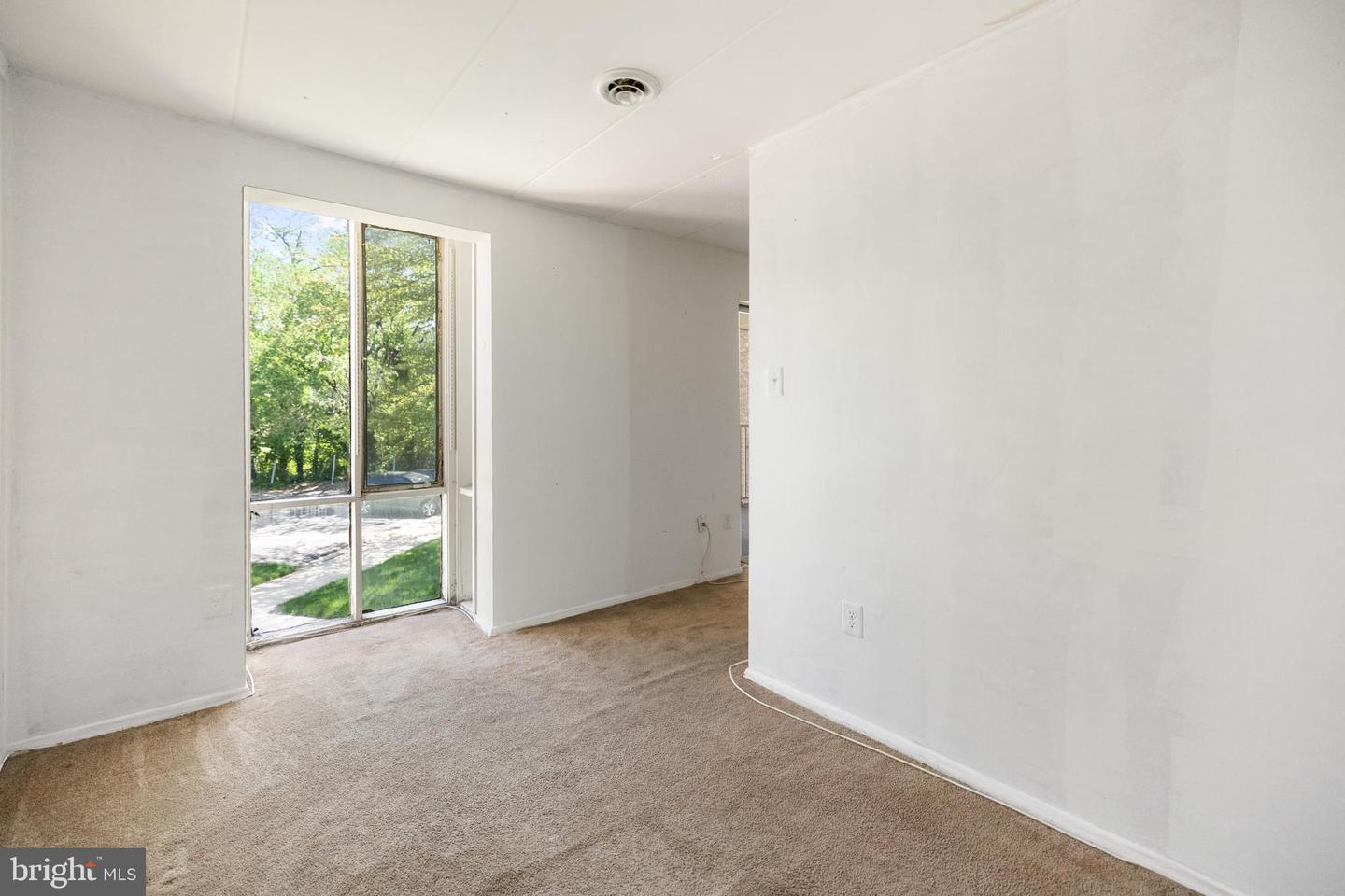 2622 WAGON DR #316 (2B), ALEXANDRIA, Virginia 22303, 2 Bedrooms Bedrooms, ,1 BathroomBathrooms,Residential,For sale,2622 WAGON DR #316 (2B),VAFX2238868 MLS # VAFX2238868
