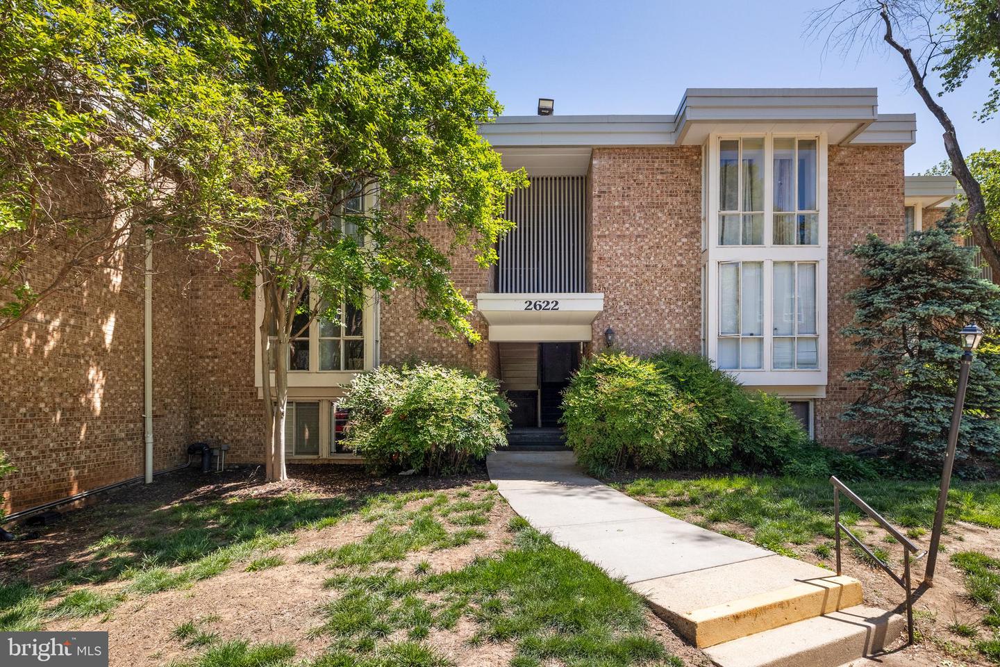 2622 WAGON DR #316 (2B), ALEXANDRIA, Virginia 22303, 2 Bedrooms Bedrooms, ,1 BathroomBathrooms,Residential,For sale,2622 WAGON DR #316 (2B),VAFX2238868 MLS # VAFX2238868
