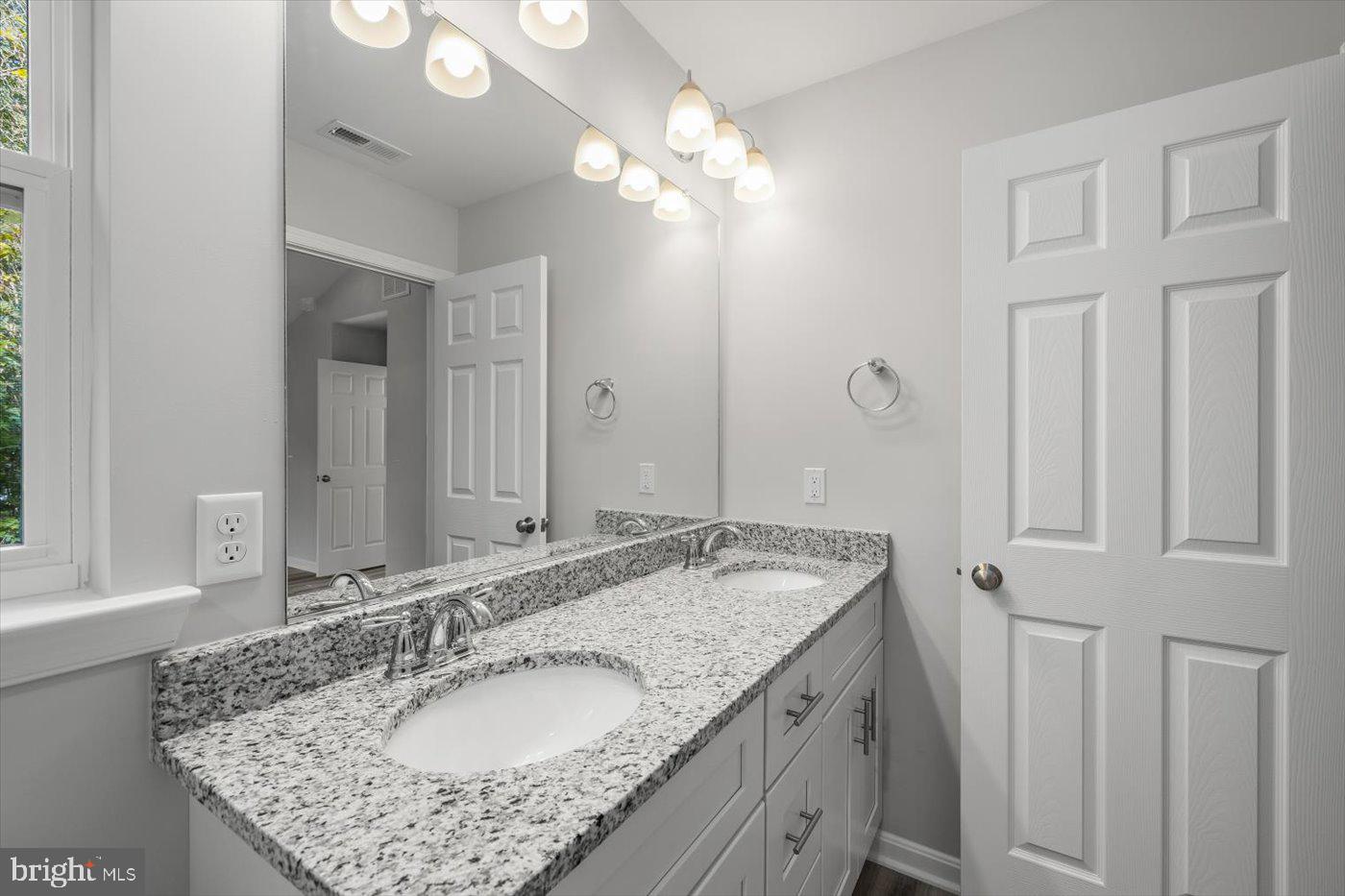 92 STRATFORD DR, COLONIAL BEACH, Virginia 22443, 3 Bedrooms Bedrooms, ,2 BathroomsBathrooms,Residential,For sale,92 STRATFORD DR,VAWE2008856 MLS # VAWE2008856