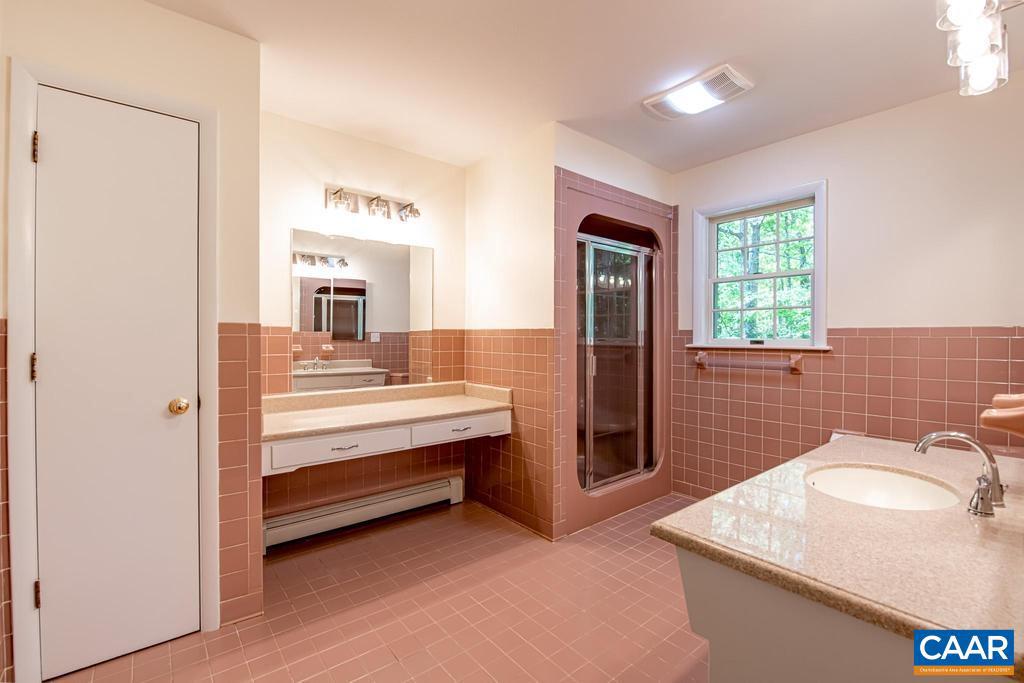 18220 GREGORY DR, GORDONSVILLE, Virginia 22942, 3 Bedrooms Bedrooms, ,2 BathroomsBathrooms,Residential,For sale,18220 GREGORY DR,664057 MLS # 664057