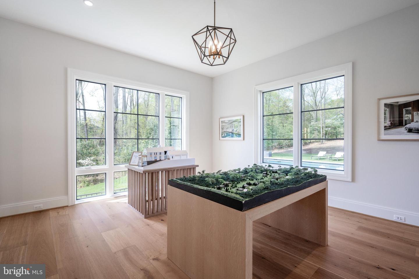 780 FALLS FARM CT, GREAT FALLS, Virginia 22066, 6 Bedrooms Bedrooms, ,7 BathroomsBathrooms,Residential,For sale,780 FALLS FARM CT,VAFX2238830 MLS # VAFX2238830