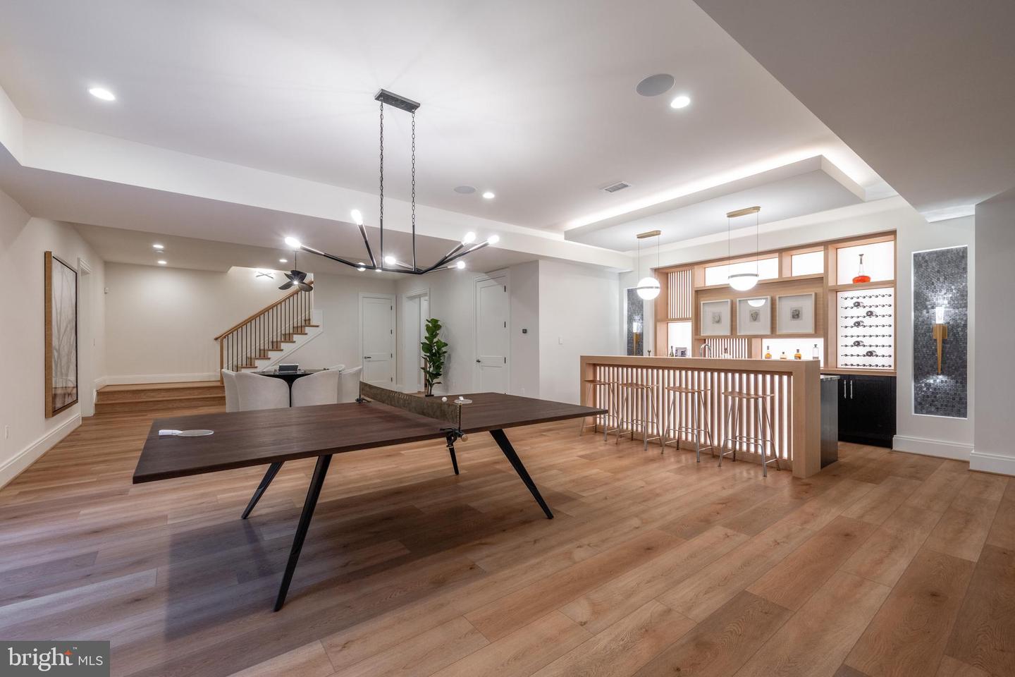 780 FALLS FARM CT, GREAT FALLS, Virginia 22066, 6 Bedrooms Bedrooms, ,7 BathroomsBathrooms,Residential,For sale,780 FALLS FARM CT,VAFX2238830 MLS # VAFX2238830