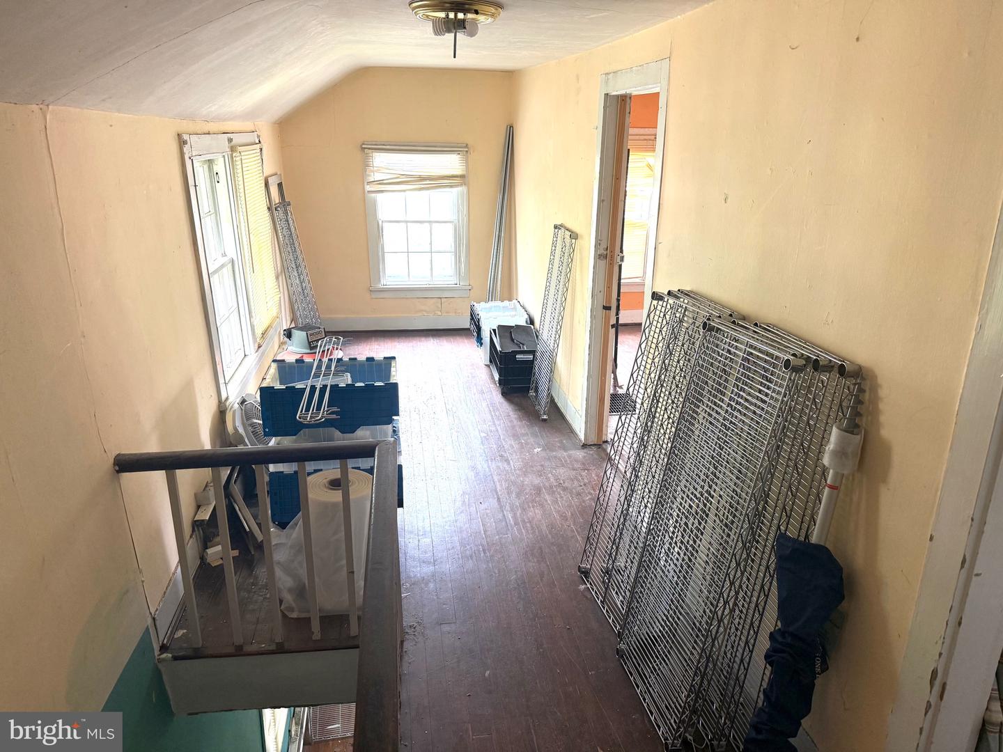 208 N KING ST, LEESBURG, Virginia 20176, 3 Bedrooms Bedrooms, ,2 BathroomsBathrooms,Residential,For sale,208 N KING ST,VALO2095622 MLS # VALO2095622