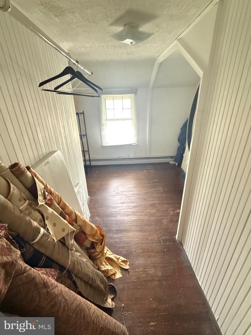 208 N KING ST, LEESBURG, Virginia 20176, 3 Bedrooms Bedrooms, ,2 BathroomsBathrooms,Residential,For sale,208 N KING ST,VALO2095622 MLS # VALO2095622