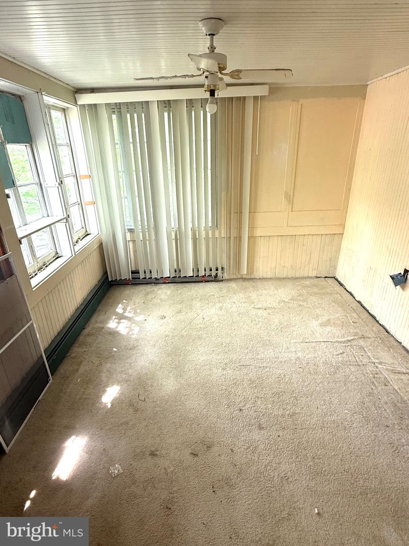 208 N KING ST, LEESBURG, Virginia 20176, 3 Bedrooms Bedrooms, ,2 BathroomsBathrooms,Residential,For sale,208 N KING ST,VALO2095622 MLS # VALO2095622