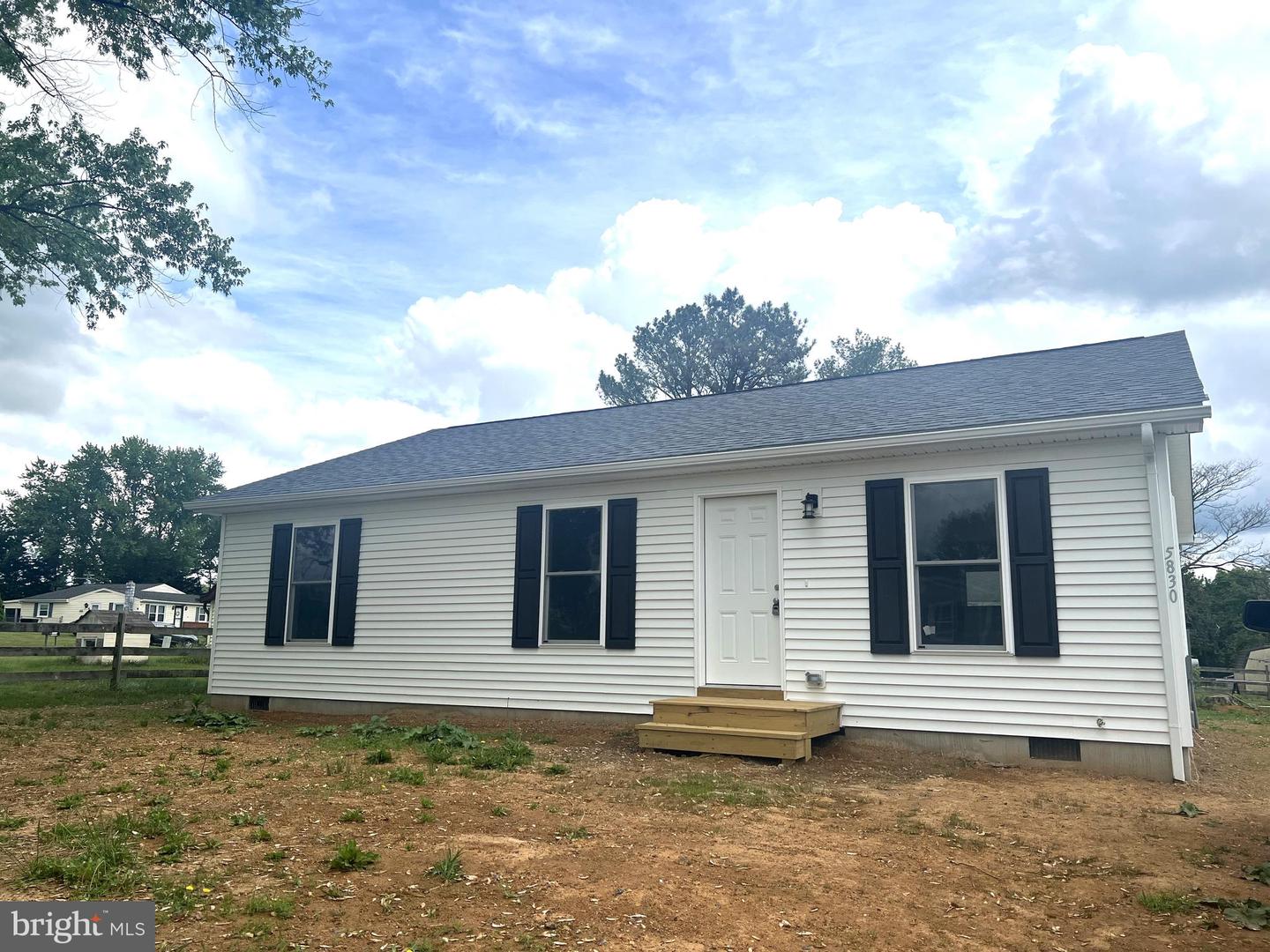 5830 BROAD ST, MOUNT JACKSON, Virginia 22842, 3 Bedrooms Bedrooms, ,2 BathroomsBathrooms,Residential,For sale,5830 BROAD ST,VASH2011370 MLS # VASH2011370