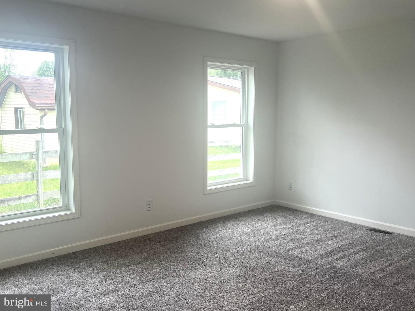 5830 BROAD ST, MOUNT JACKSON, Virginia 22842, 3 Bedrooms Bedrooms, ,2 BathroomsBathrooms,Residential,For sale,5830 BROAD ST,VASH2011370 MLS # VASH2011370