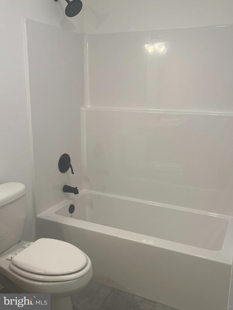 5830 BROAD ST, MOUNT JACKSON, Virginia 22842, 3 Bedrooms Bedrooms, ,2 BathroomsBathrooms,Residential,For sale,5830 BROAD ST,VASH2011370 MLS # VASH2011370